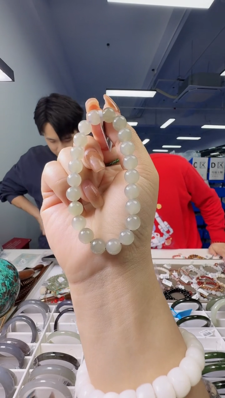【闪购商品】和田玉手串未镶嵌约8mm和田玉圆珠单圈手串