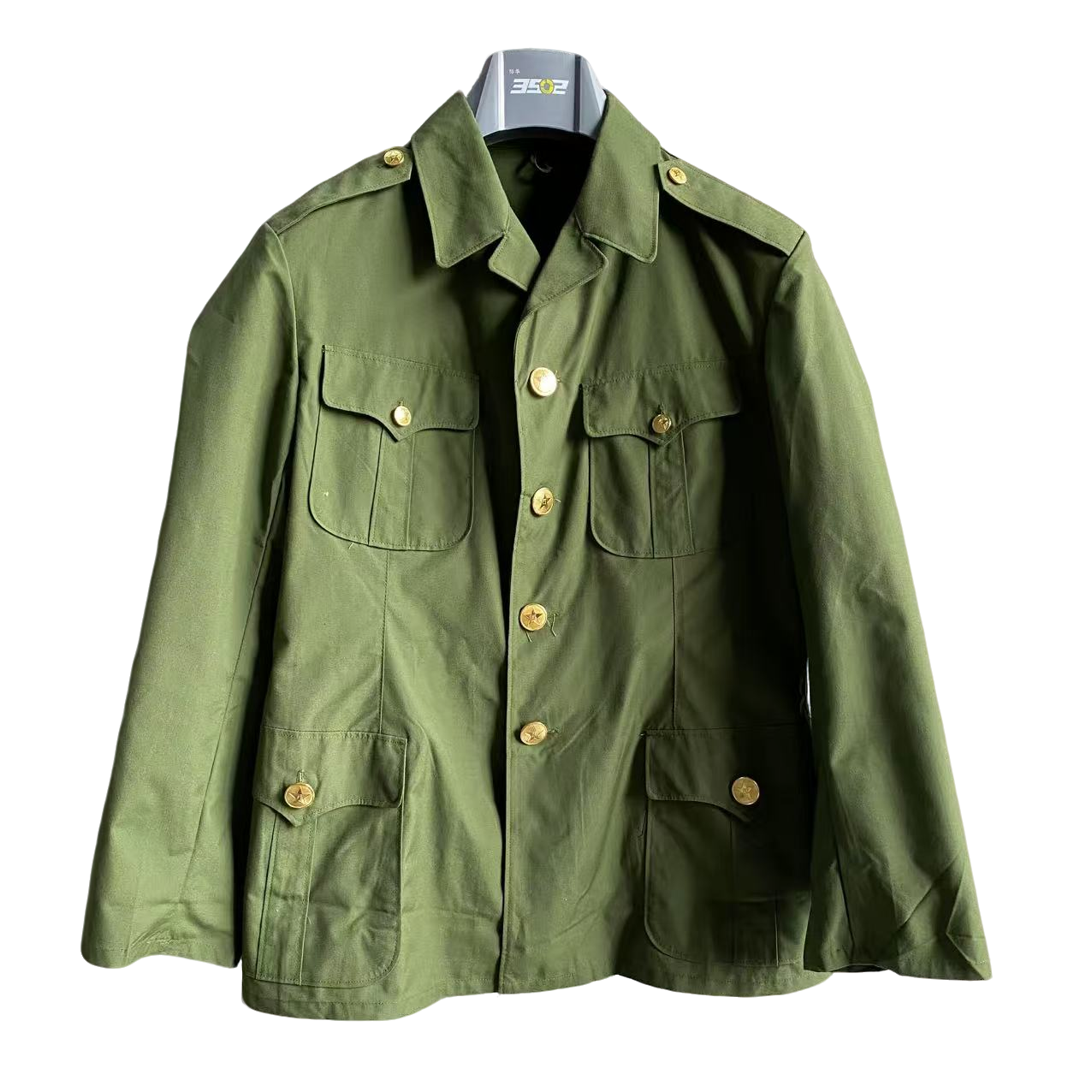 小翻领的确良上衣 西服领