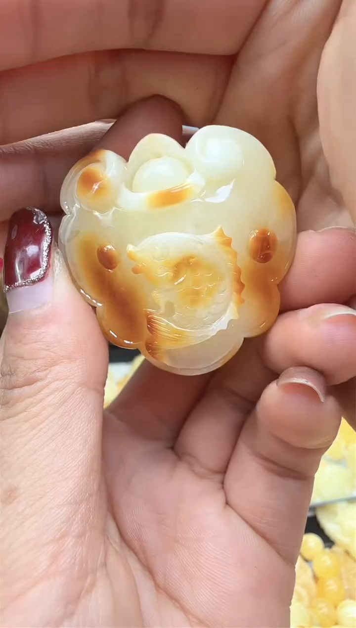 【闪购商品】琥珀裸石未镶嵌挂坠