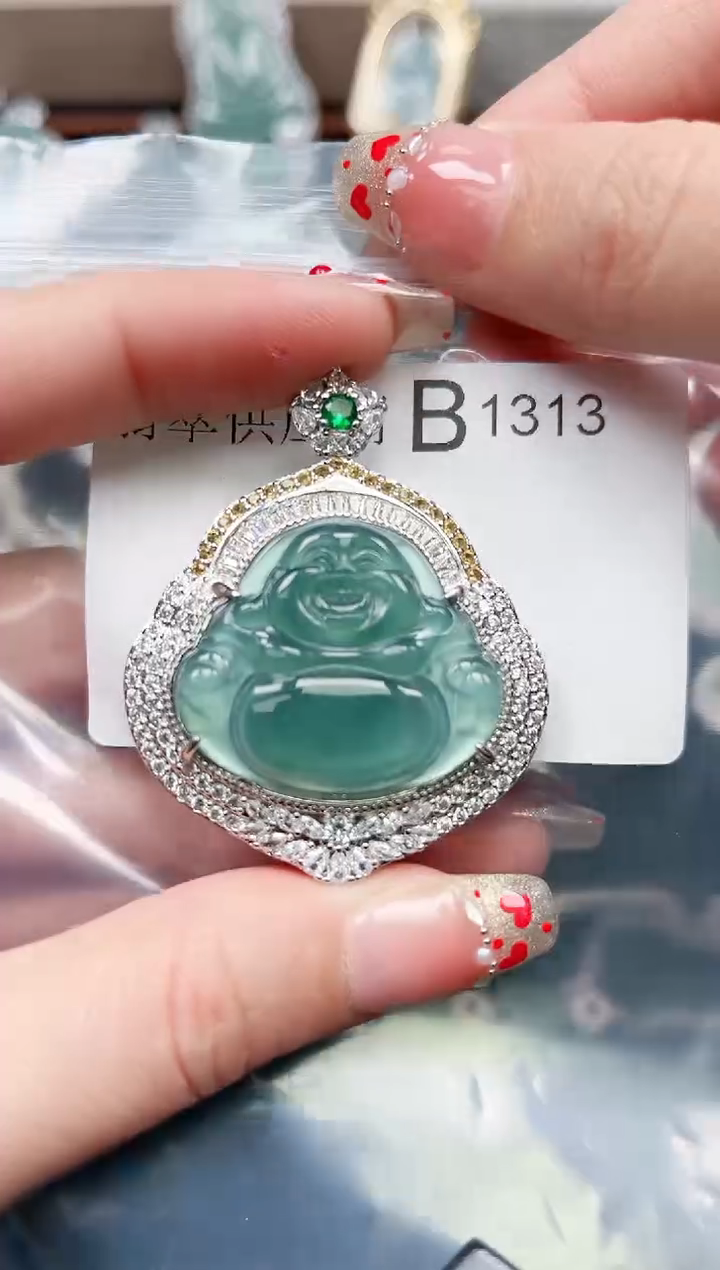 【闪购商品】翡翠颈饰未镶嵌1313赠皮绳