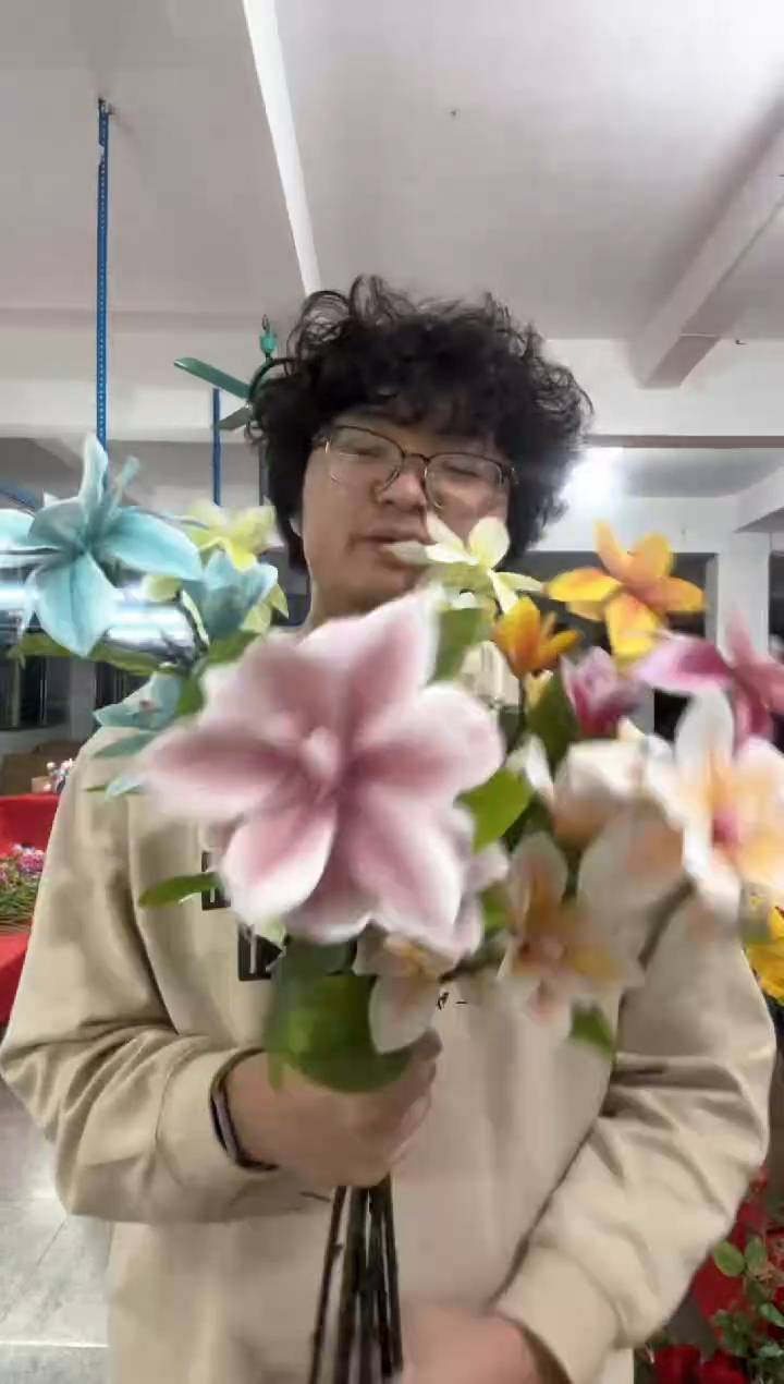 【闪购商品】仿真绿植小玉兰7束