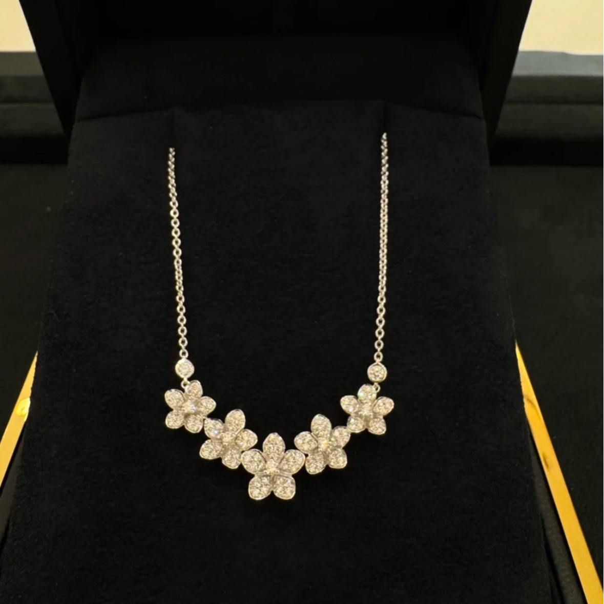未使用 DIOR/迪奥 小花6欢 格拉夫 繁花五朵花项链 18K 白金