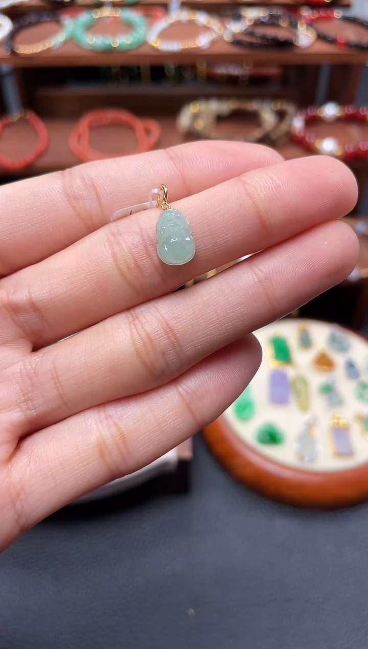 【闪购商品】翡翠吊坠(不含链)18K金镶嵌一个  JK539