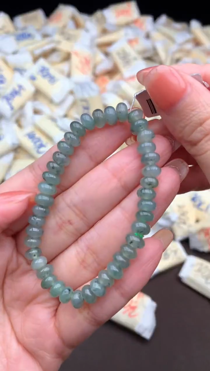 【闪购商品】翡翠挂件未镶嵌一