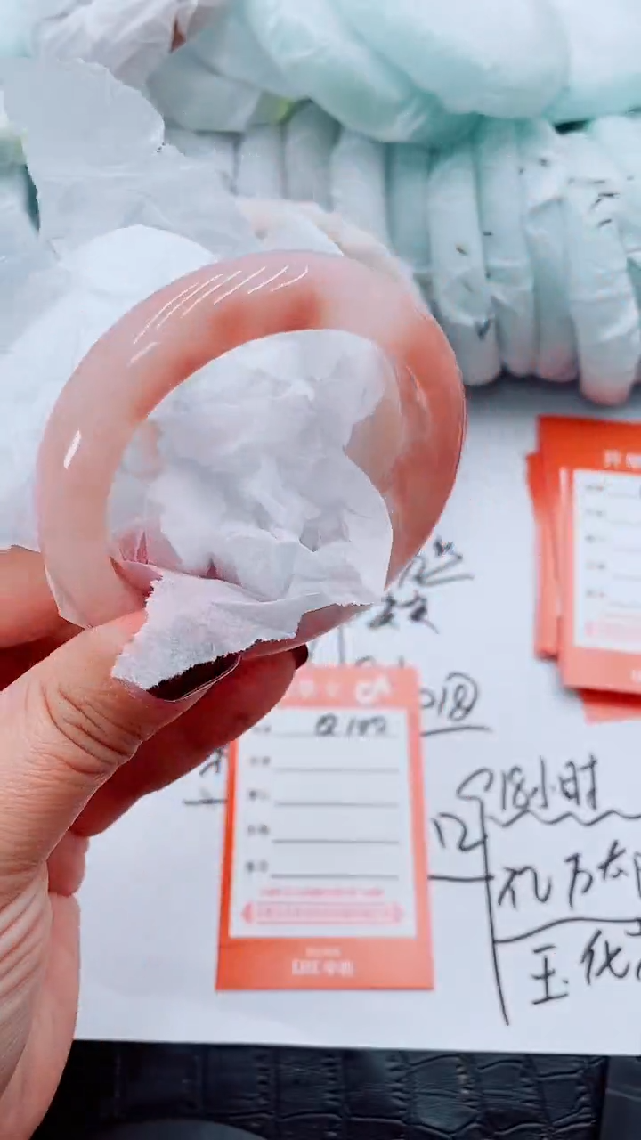 【闪购商品】石英质玉手镯未镶嵌Q100-53-54