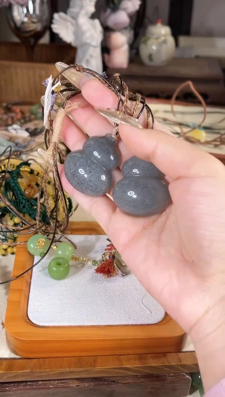 吊坠(赠链)银S925镶嵌和田玉多样性发其一孤品默认微瑕