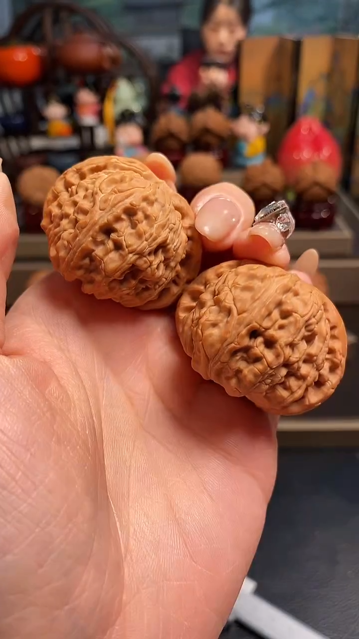 【闪购商品】文玩核桃把件D517白狮子41