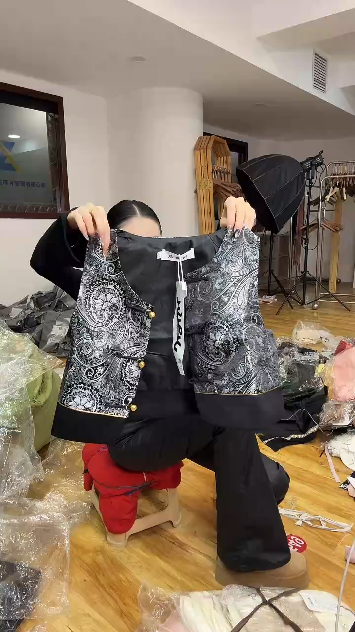 L码        105-115斤    马甲