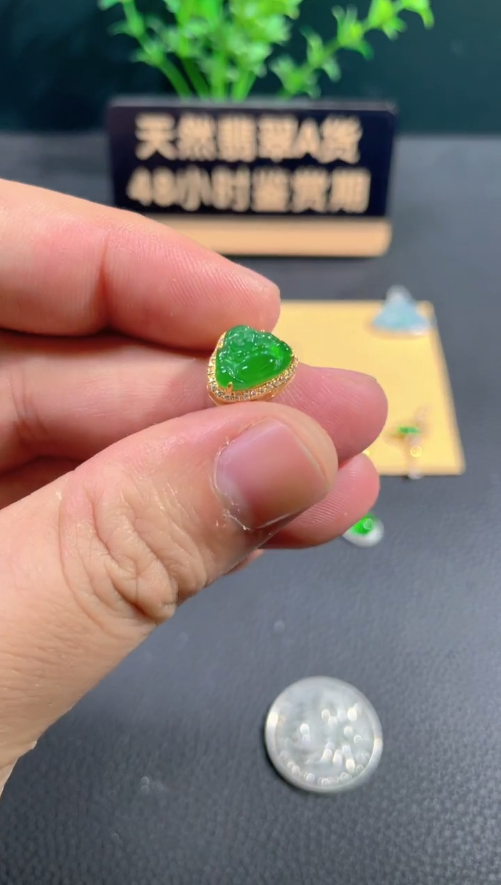 【闪购商品】翡翠颈饰18K金镶嵌翡翠