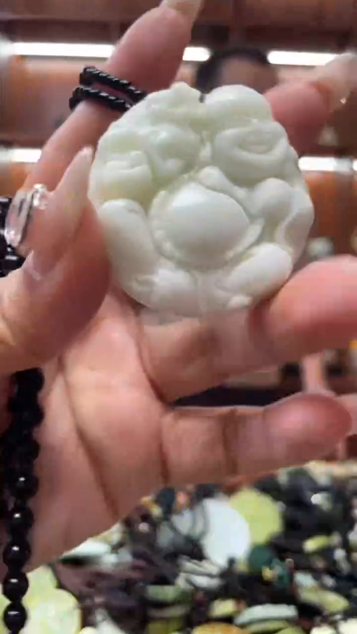 未镶嵌岫玉挂件 