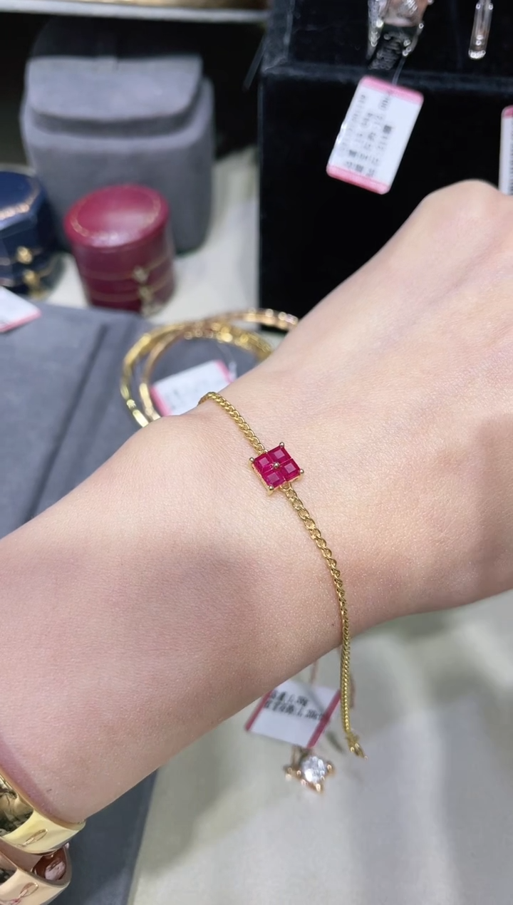 【闪购商品】红宝石手链18K金镶嵌·
