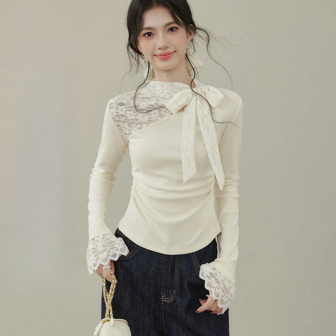蕾丝钩花长袖T恤秋冬修身显瘦蕾丝打底衫内搭时尚气质打底衫百搭