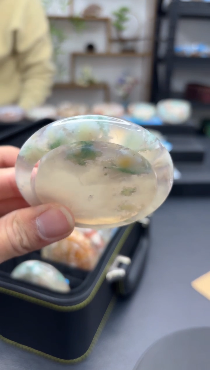 【闪购商品】石英质玉手镯未镶嵌C790(58圈赠送镯心)
