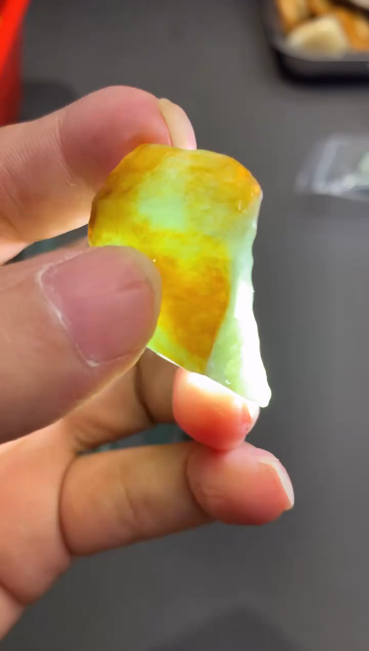 【闪购商品】翡翠颈饰未镶嵌天然翡翠A货