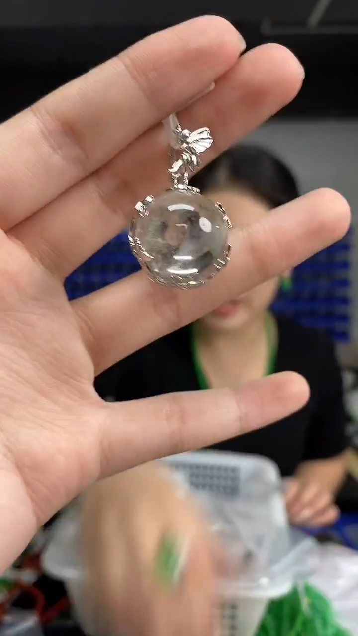 颈饰未镶嵌水晶多样性发其一颜色微差