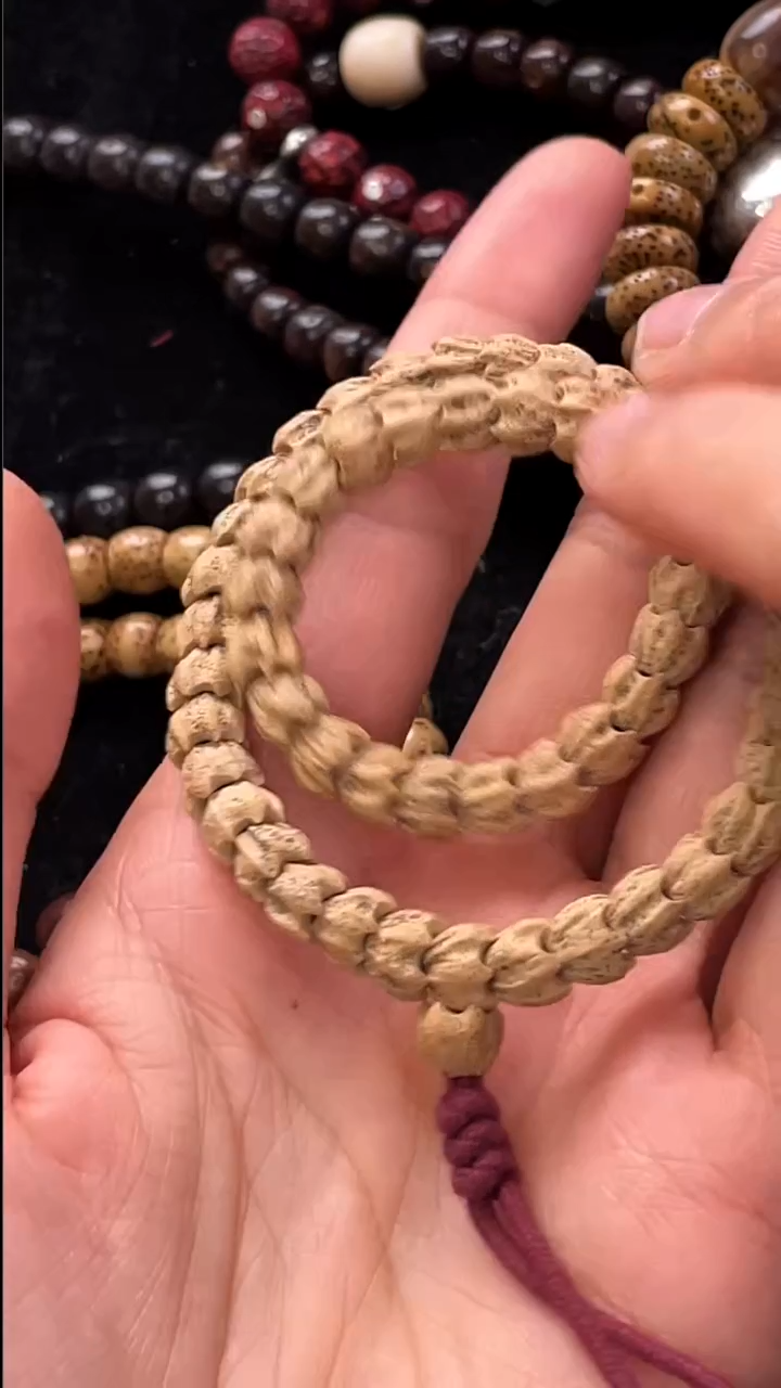 手串柏香籽/百香籽观**性潜龙-热振精工龙爪百香7+手持