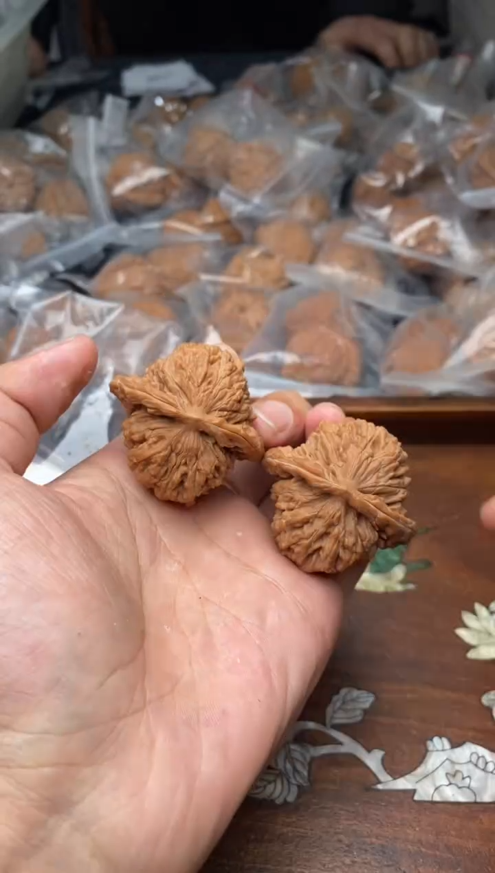 【闪购商品】文玩核桃把件A152号44尺四座楼