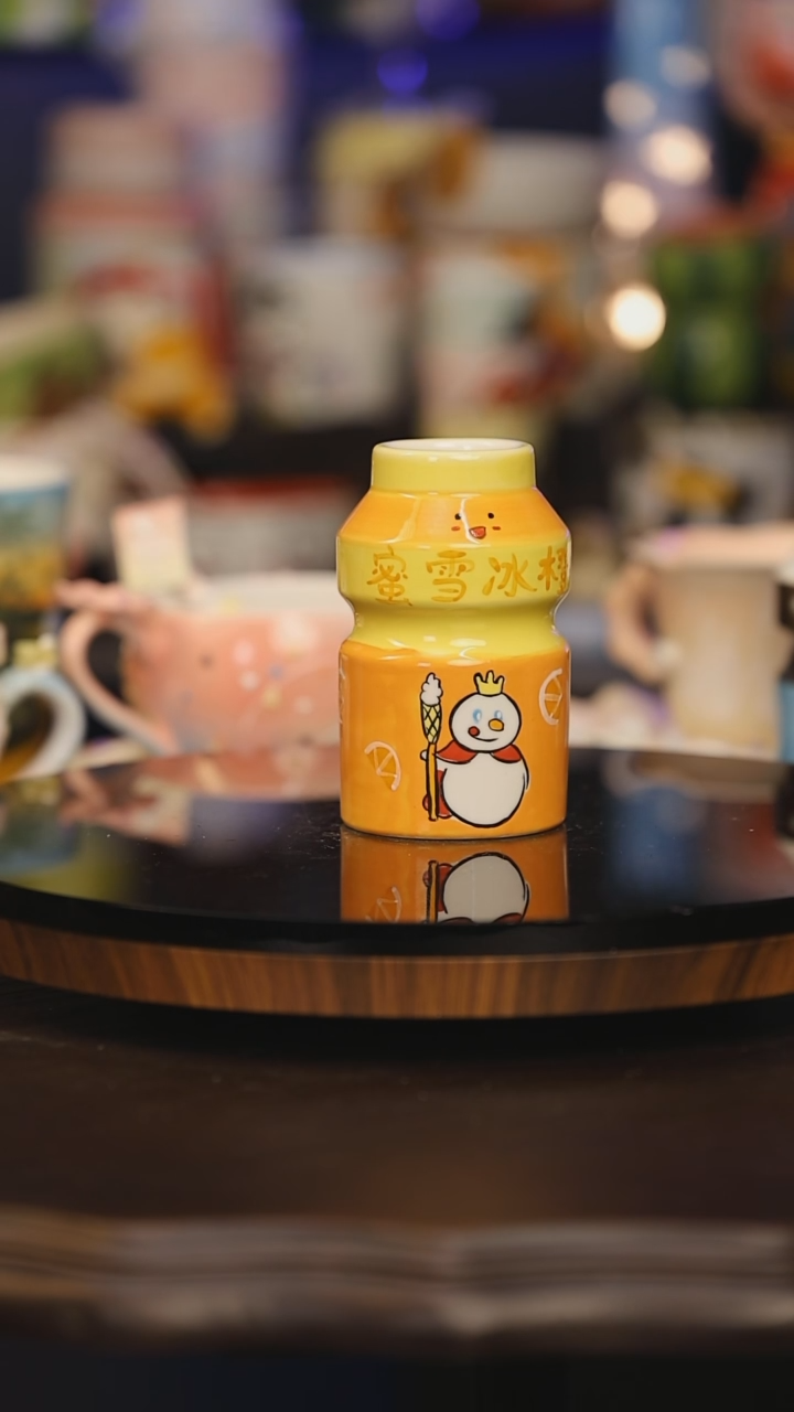 【闪购商品】摆件景德镇釉下彩绘设计师款式陶瓷