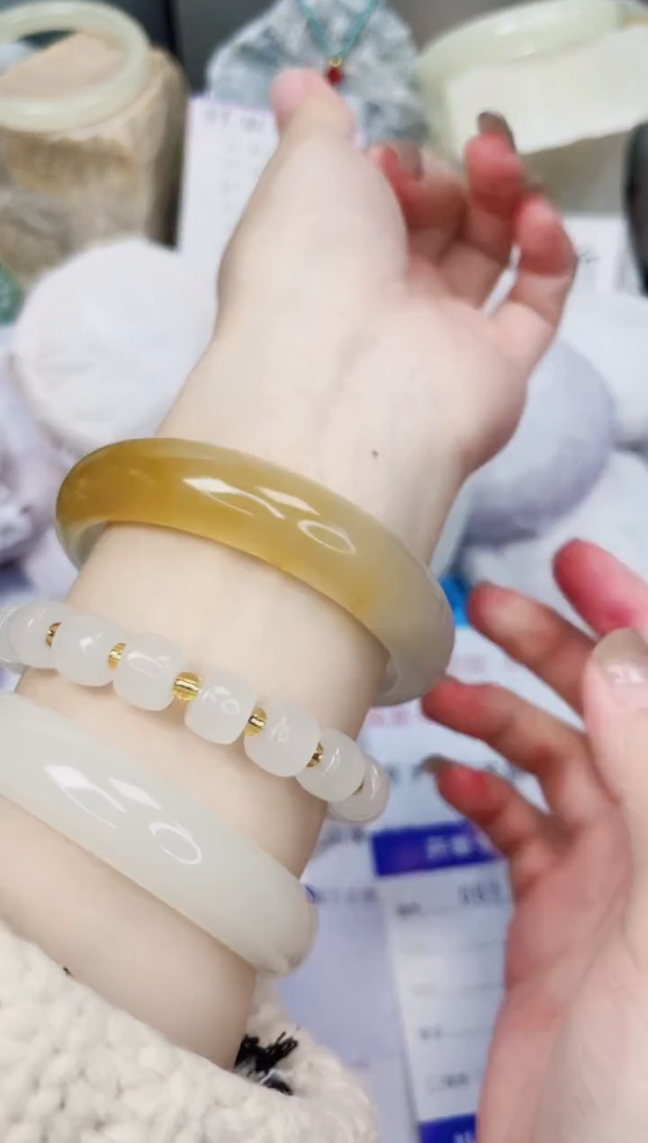 【闪购商品】石英质玉手镯未镶嵌61-财气镯-圈口60