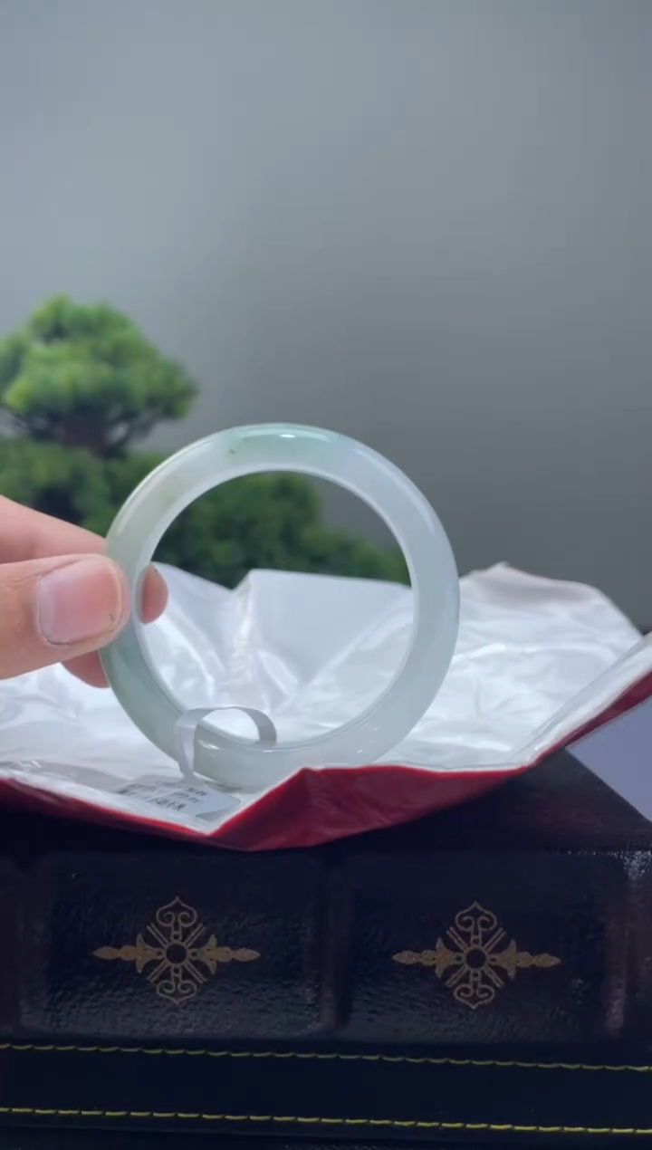 【闪购商品】翡翠手镯未镶嵌手镯10