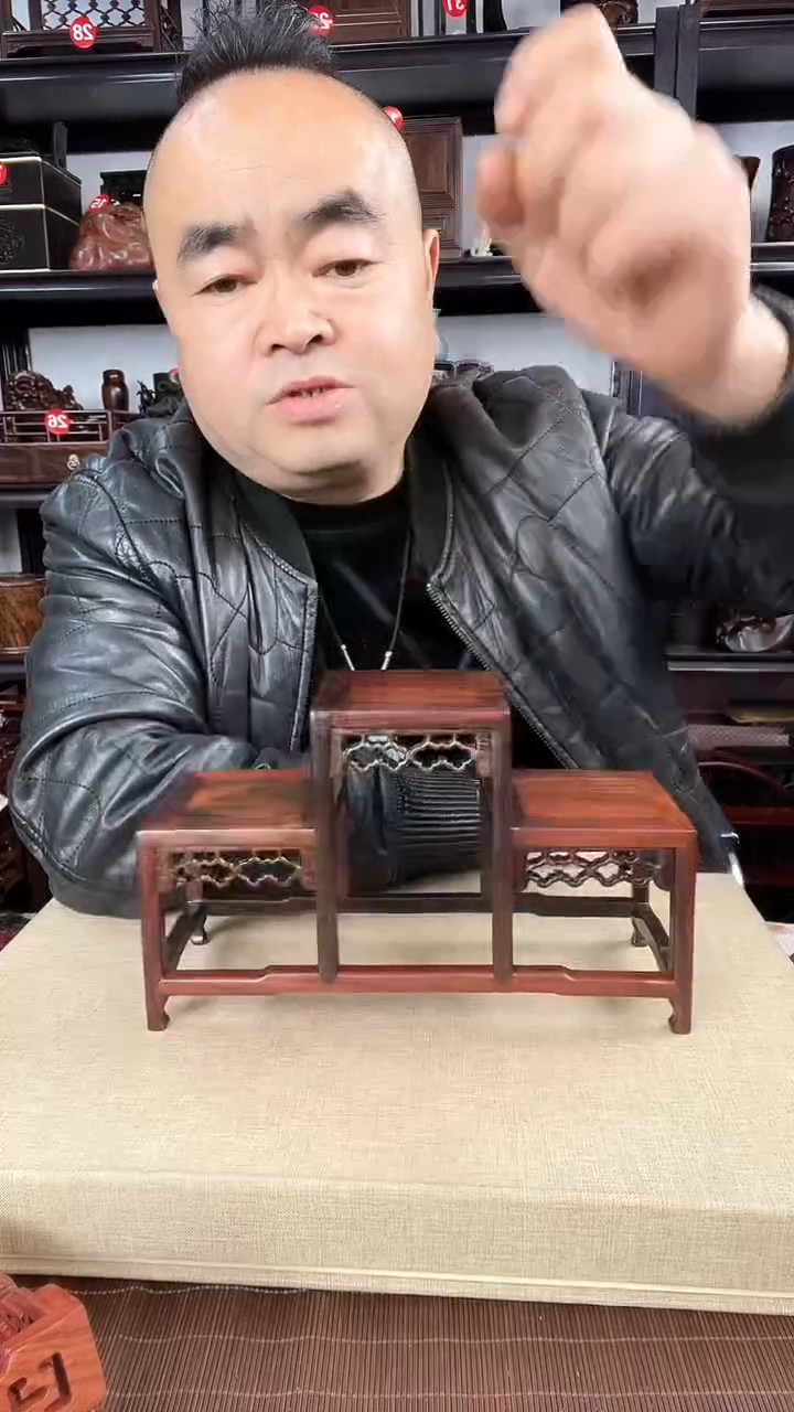 【闪购商品】木2966老李红木工艺品