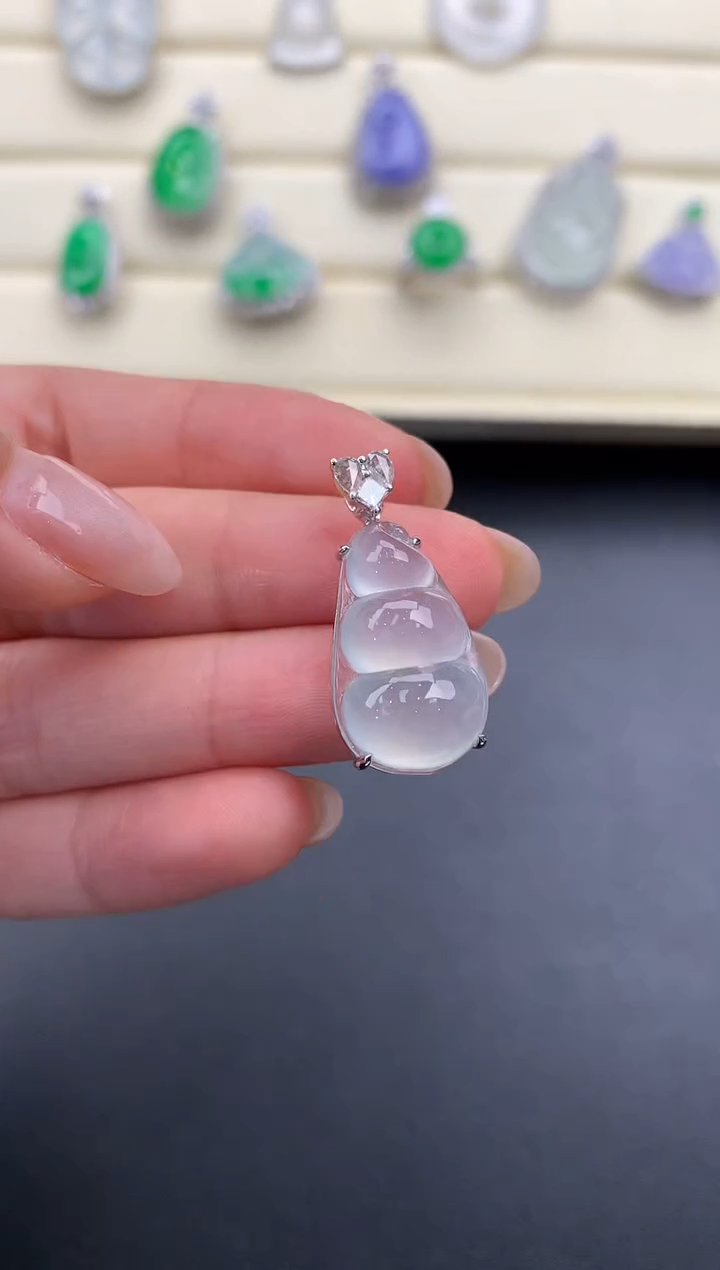 【闪购商品】翡翠颈饰18K金镶嵌Q492        