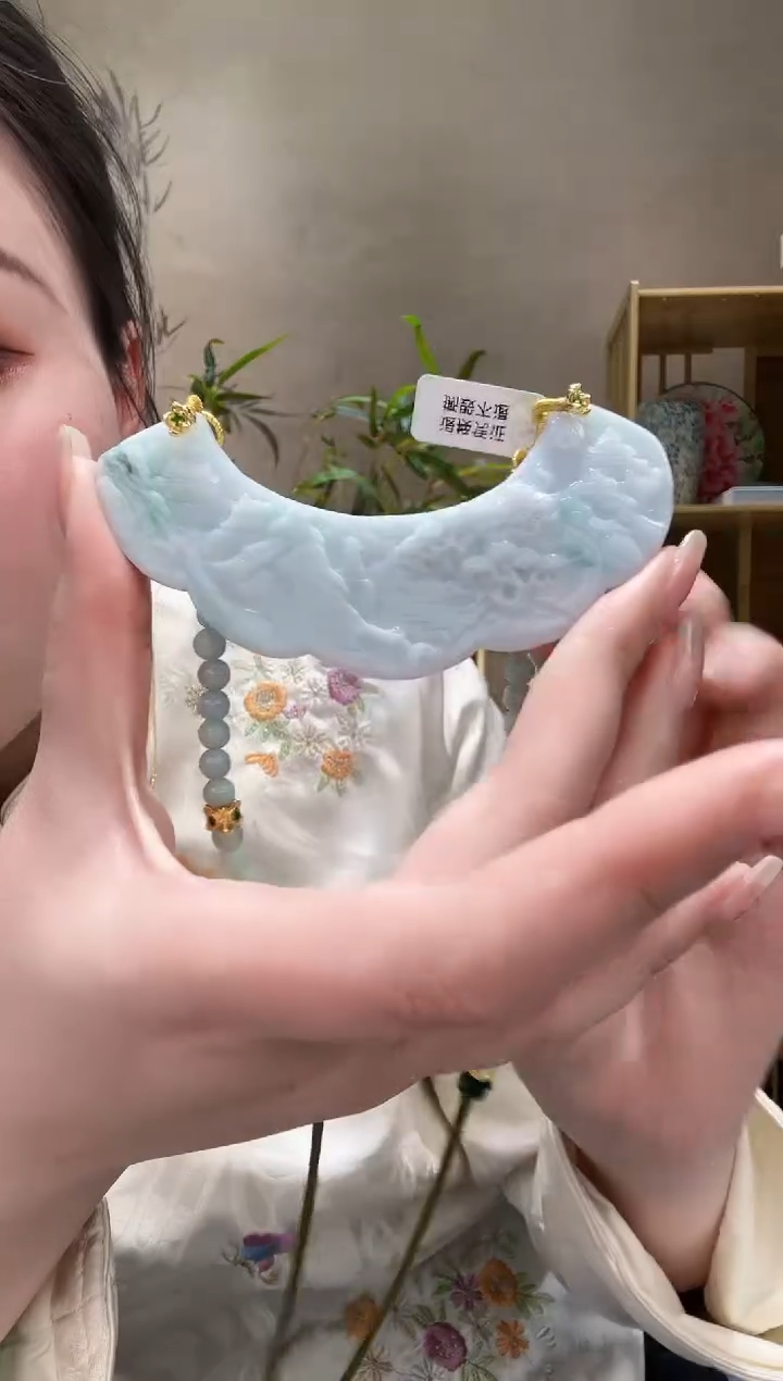 【闪购商品】翡翠颈饰未镶嵌吊坠