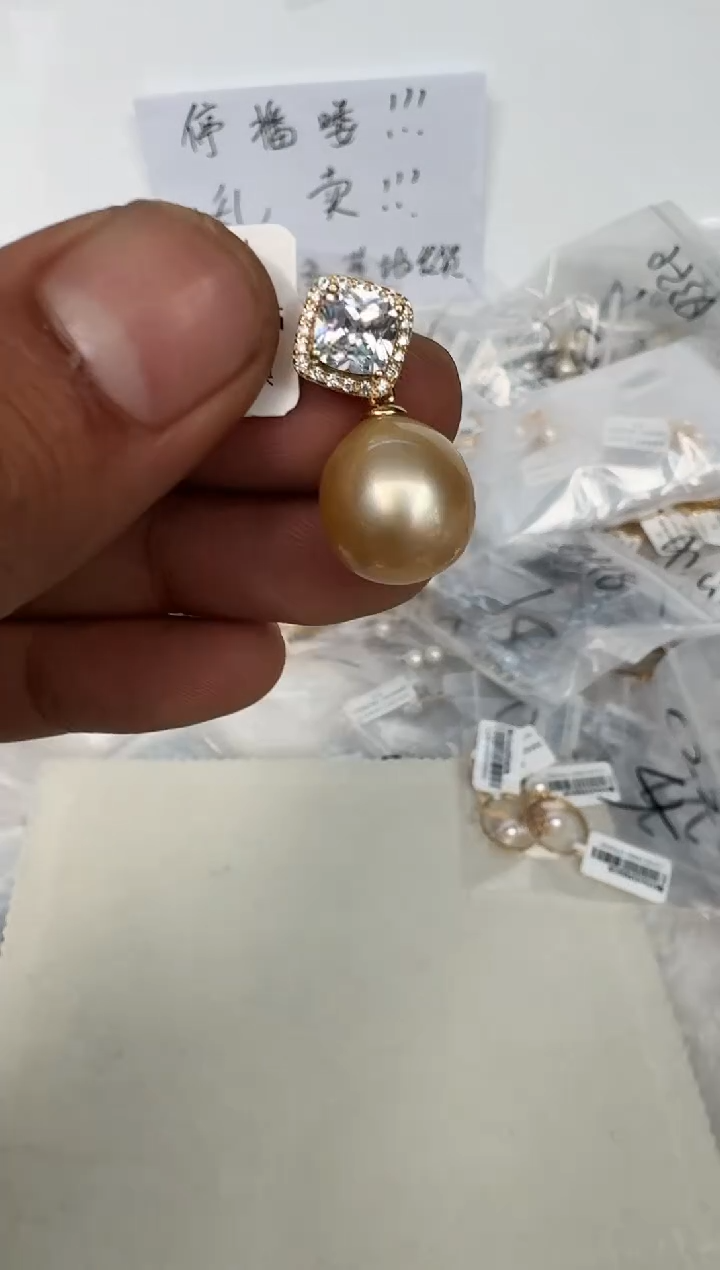 颈饰银S925镶嵌海水珍珠吊坠