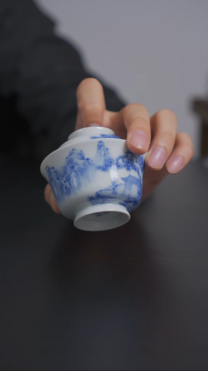 盖碗瓷青花山水盖碗