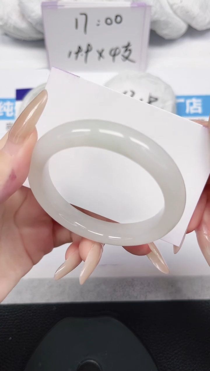 未镶嵌手镯石英岩玉162-53