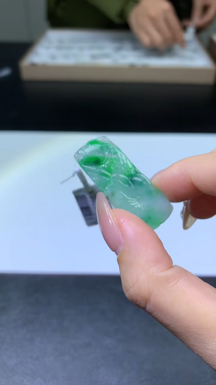 【闪购商品】定制翡翠未镶嵌003ee-毛货荷花金鱼送金扣8