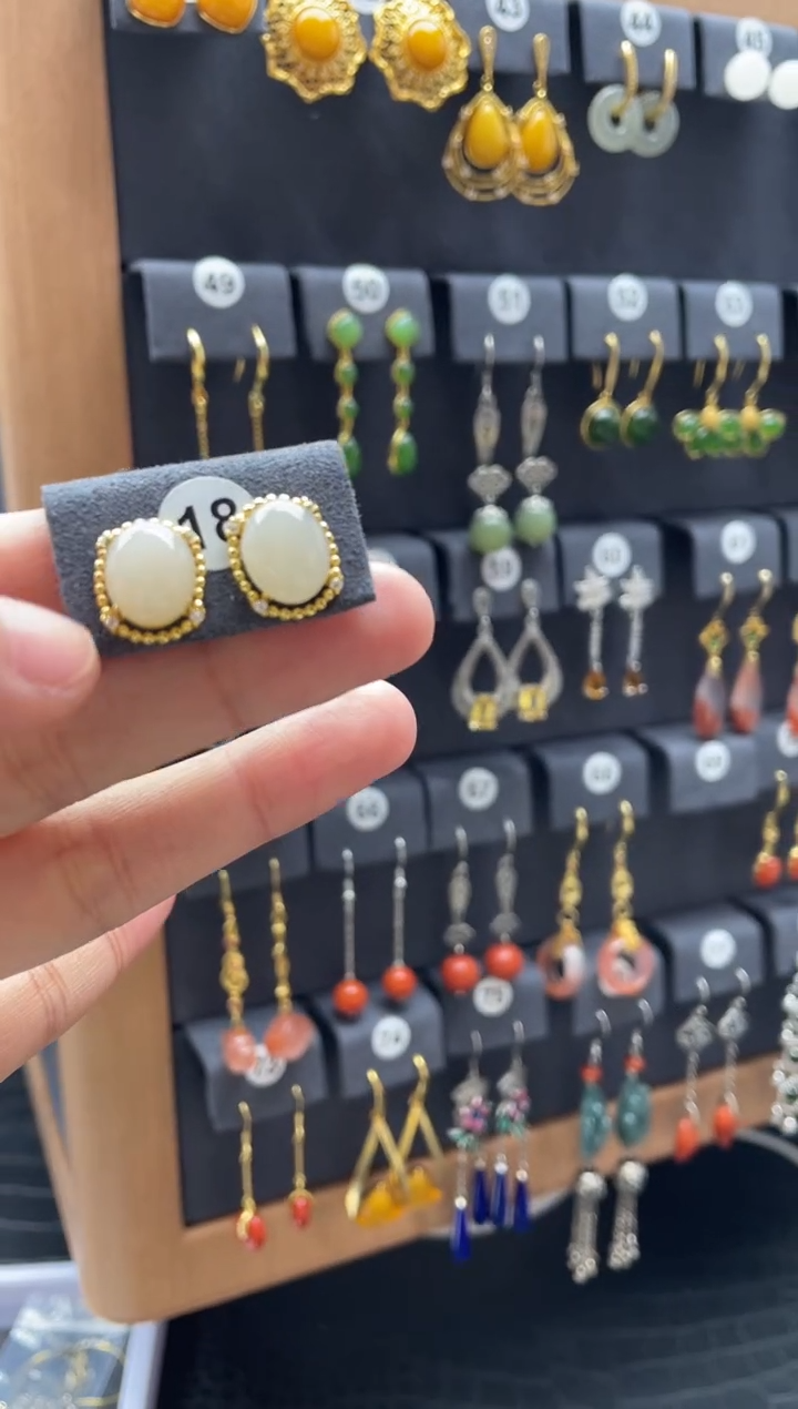 【闪购商品】和田玉耳饰银S925镶嵌0018