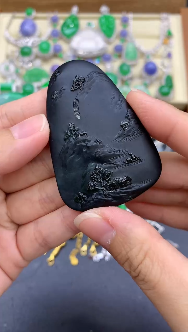 翡翠未镶嵌颈饰335-中国好珍宝