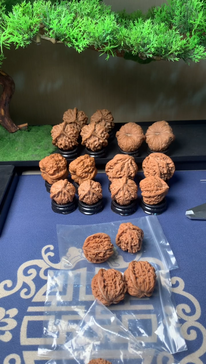 【闪购商品】文玩核桃吊坠33四座楼