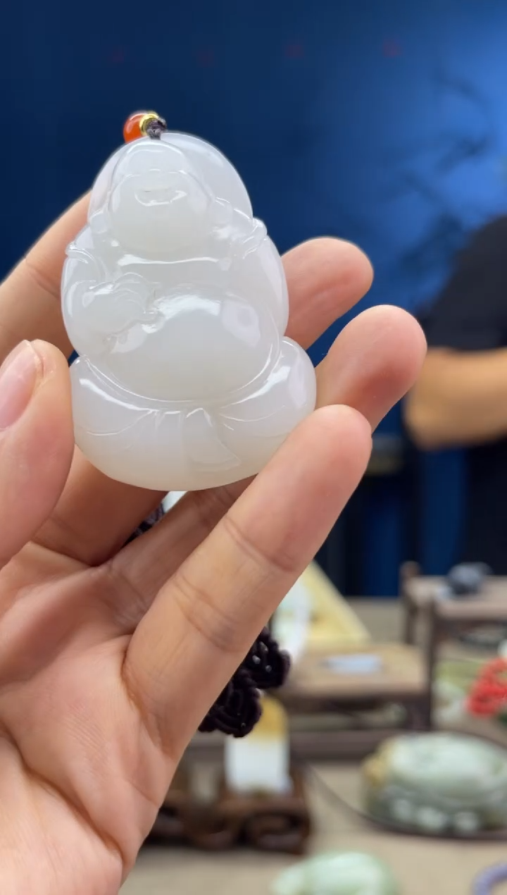 和田玉未镶嵌颈饰1