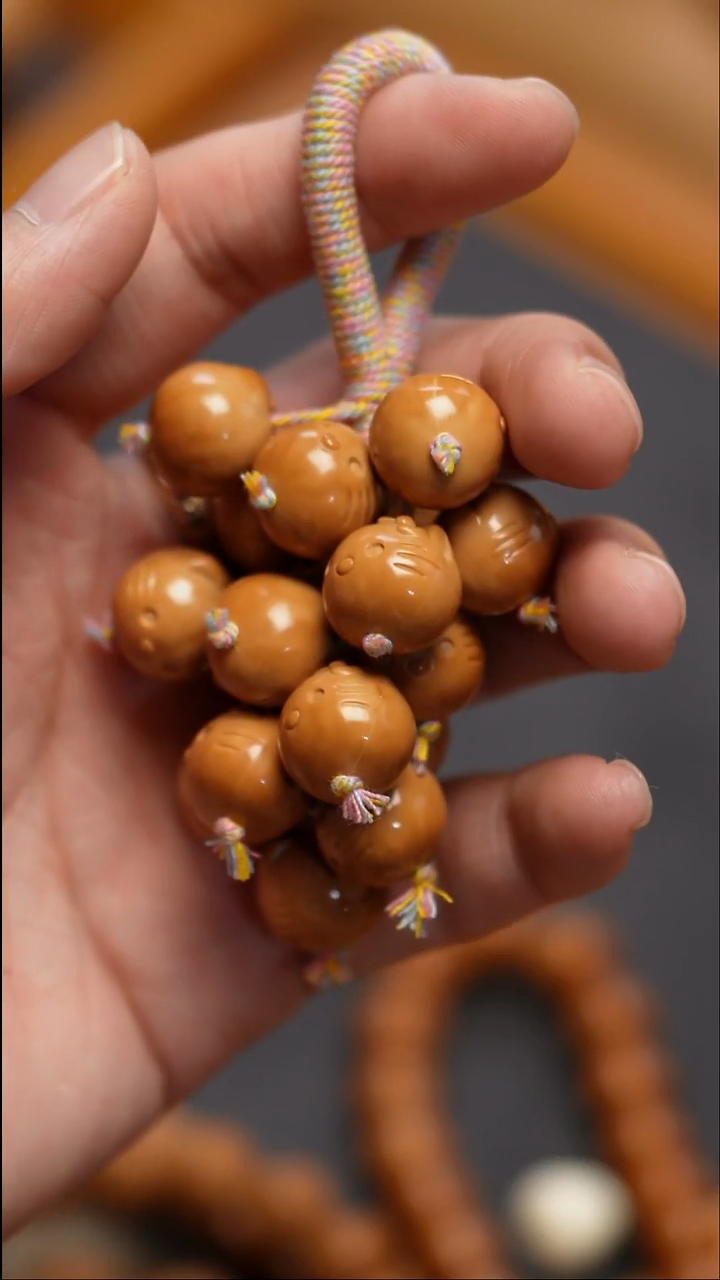 吊坠猴头核桃哈喽KT 