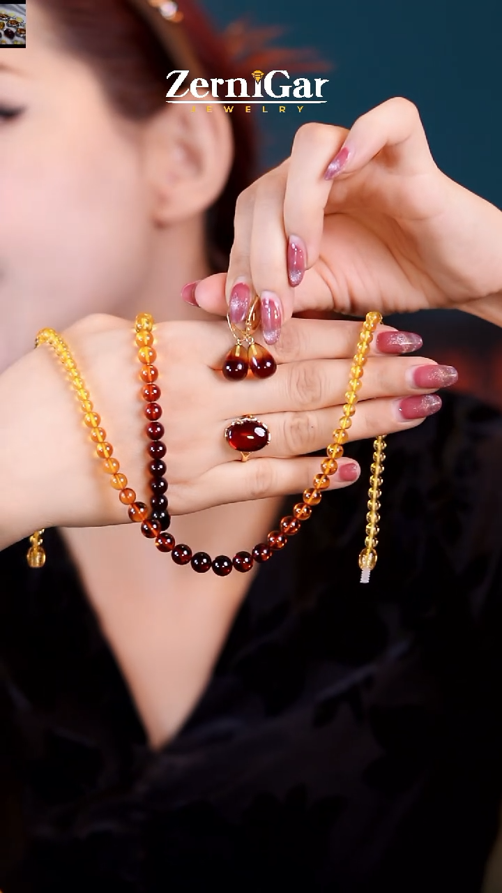 【闪购商品】琥珀颈饰未镶嵌天然琥珀四件套