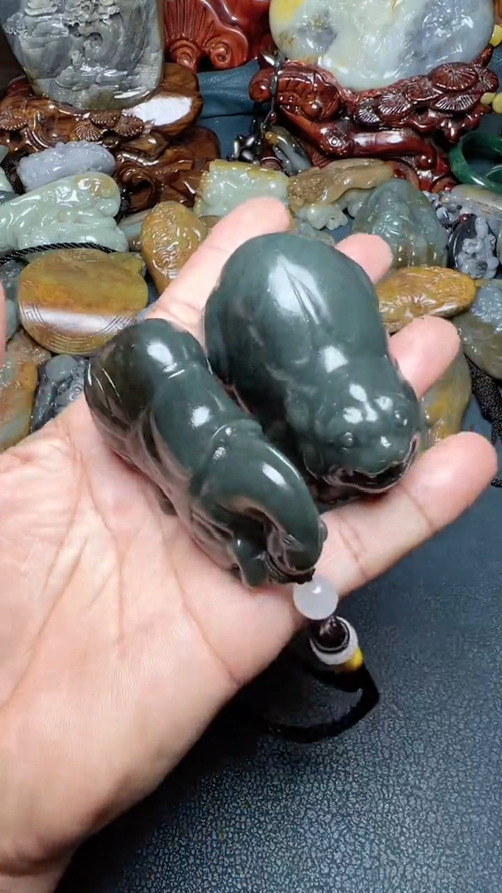 和田玉未镶嵌把件2