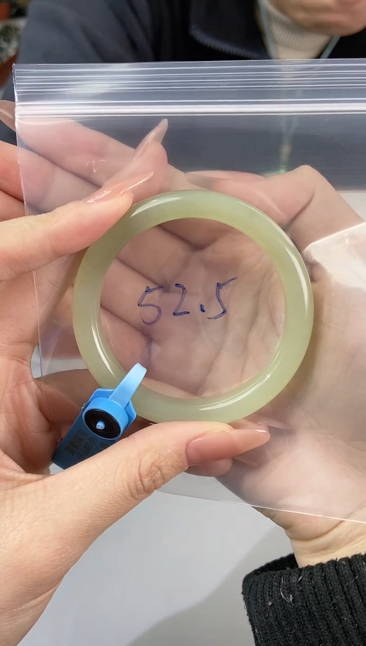 【闪购商品】和田玉手镯未镶嵌和田玉手镯