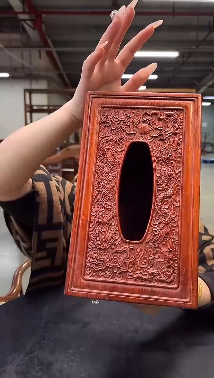 木DZ69A03M20-单龙纹纸巾盒