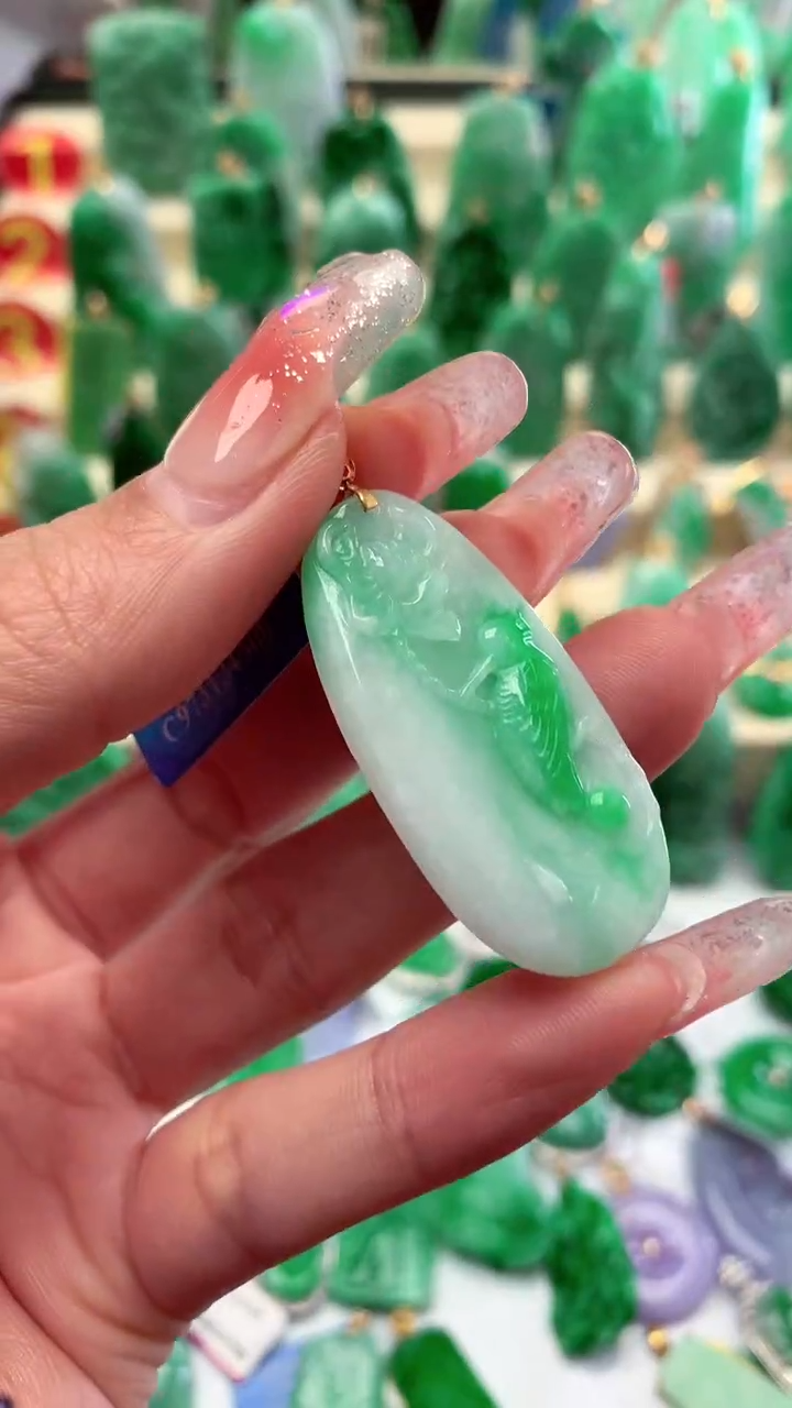 【闪购商品】翡翠颈饰18K金镶嵌挂件