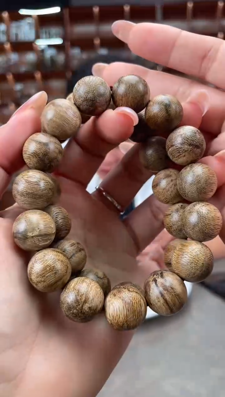 【闪购商品】沉香手串91号海南尖峰岭多样性发一条