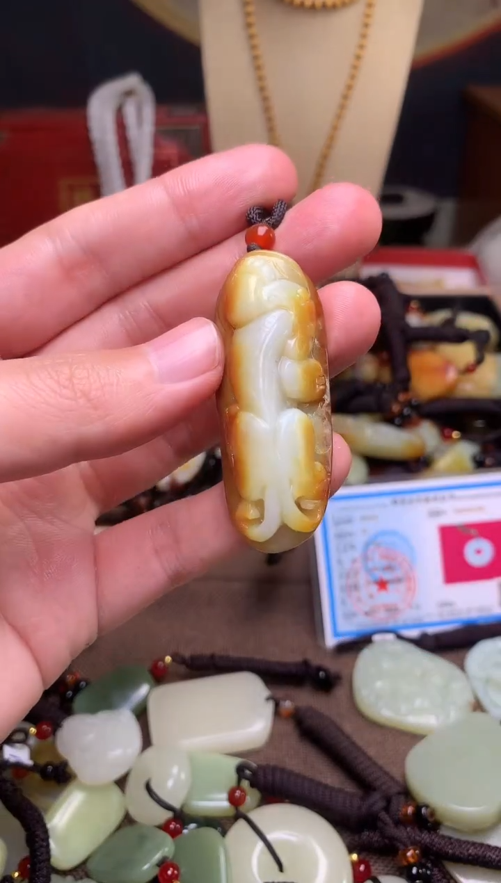 颈饰未镶嵌和田玉新疆料青海料清水和田玉吊坠