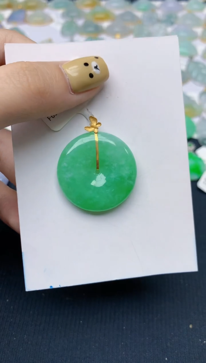 翡翠18K金镶嵌颈饰天然翡翠A货