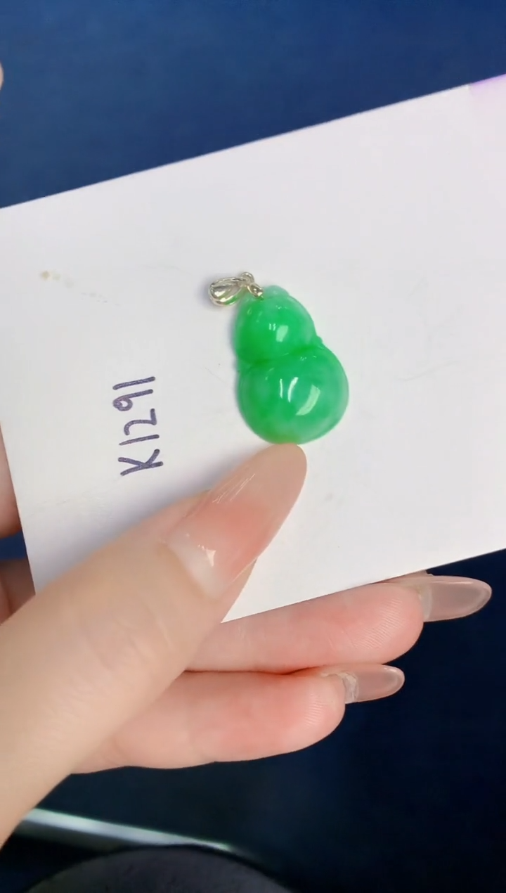 颈饰未镶嵌翡翠缅甸天然翡翠A货