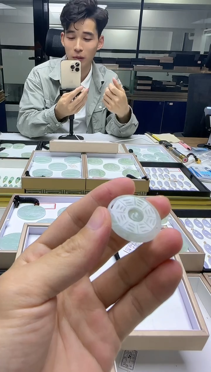 【闪购商品】翡翠颈饰未镶嵌多样性发其一