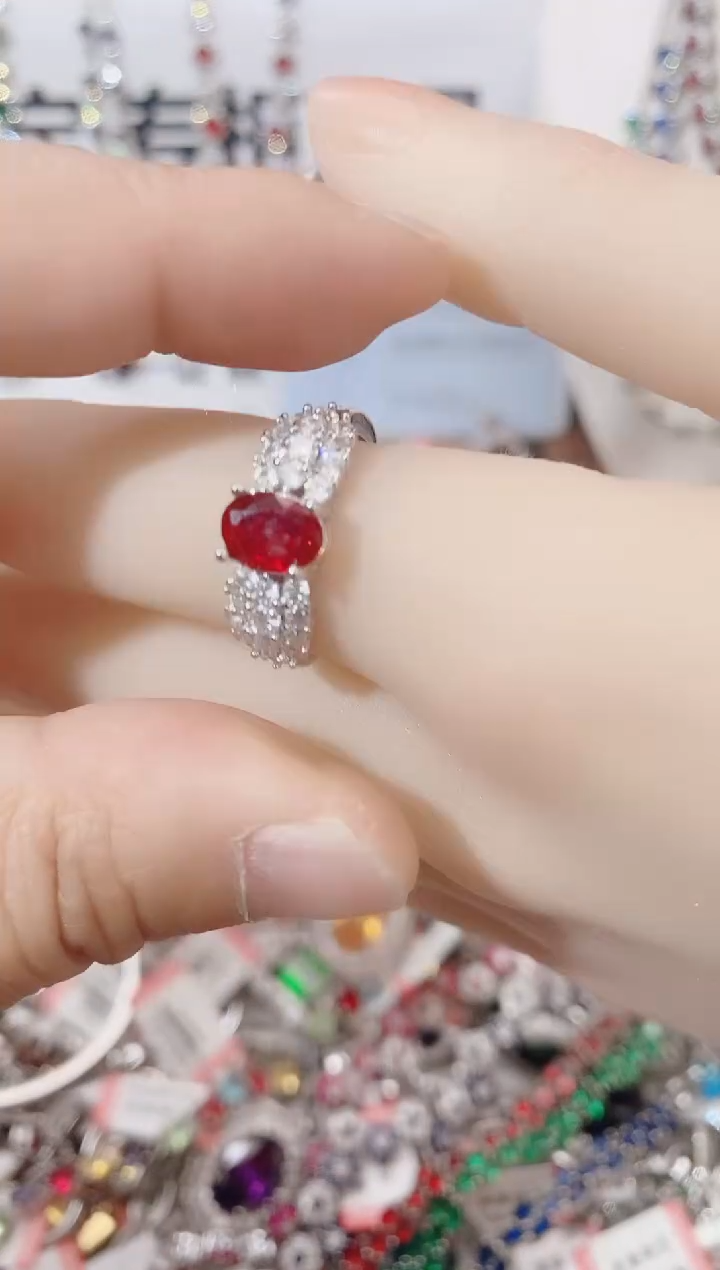 未镶嵌戒指红宝石  