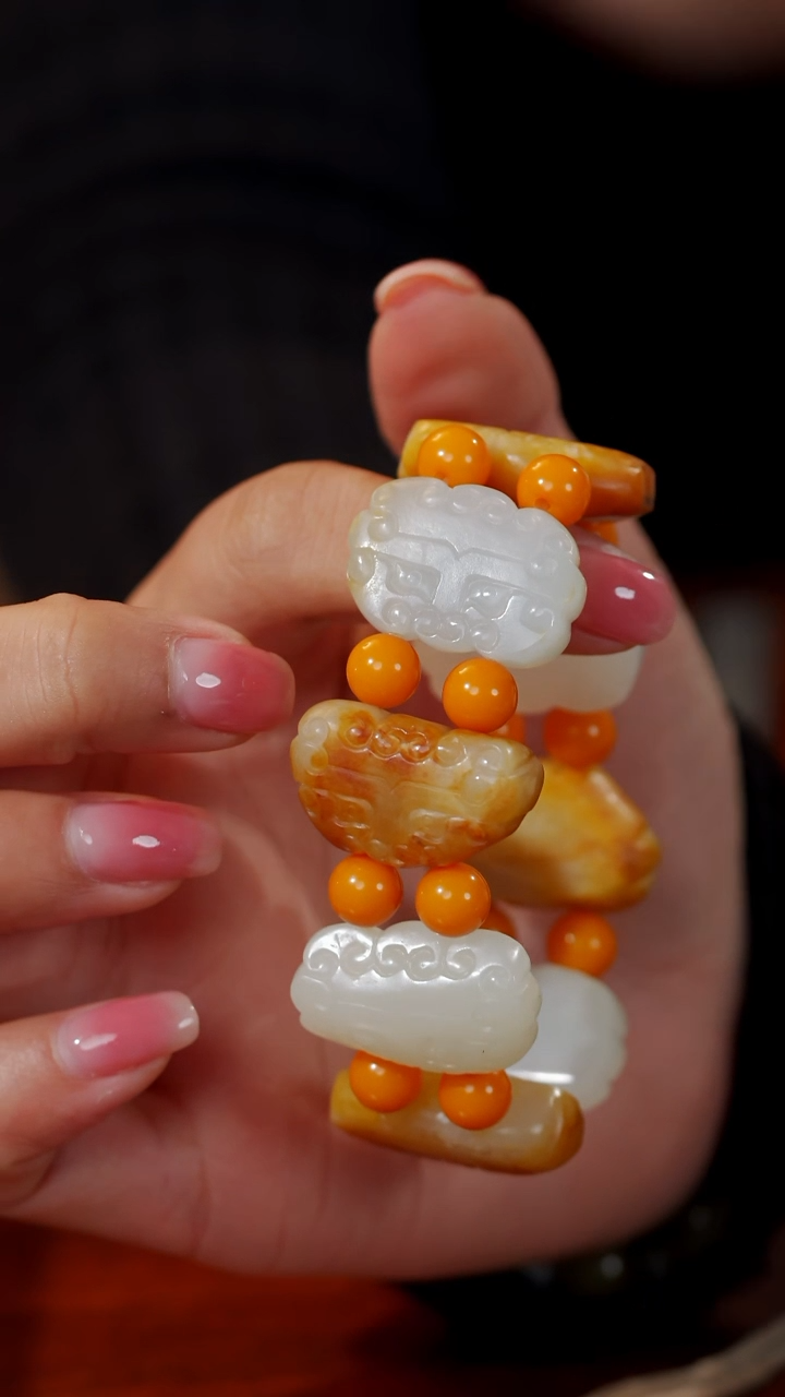 【闪购商品】和田玉颈饰未镶嵌01