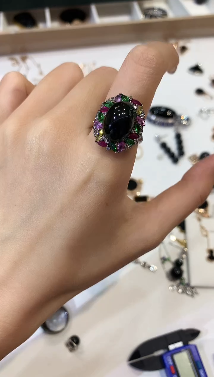 【闪购商品】翡翠戒指18K金镶嵌a119 时尚墨翠