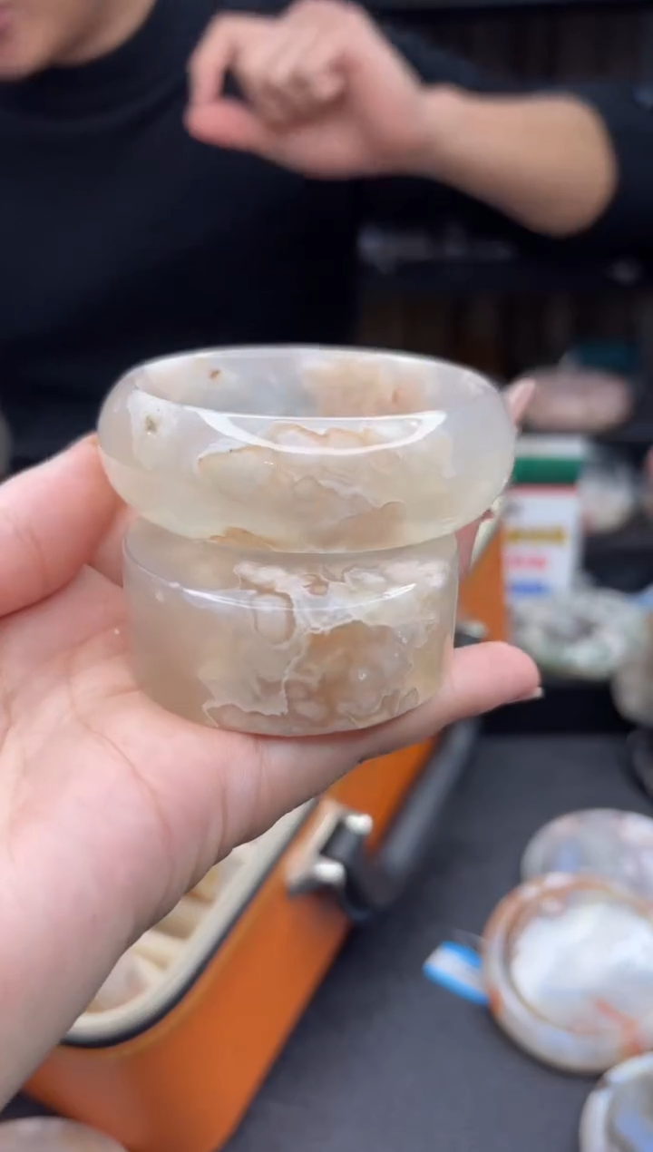 【闪购商品】石英质玉手镯未镶嵌186（55圈赠送镯心）